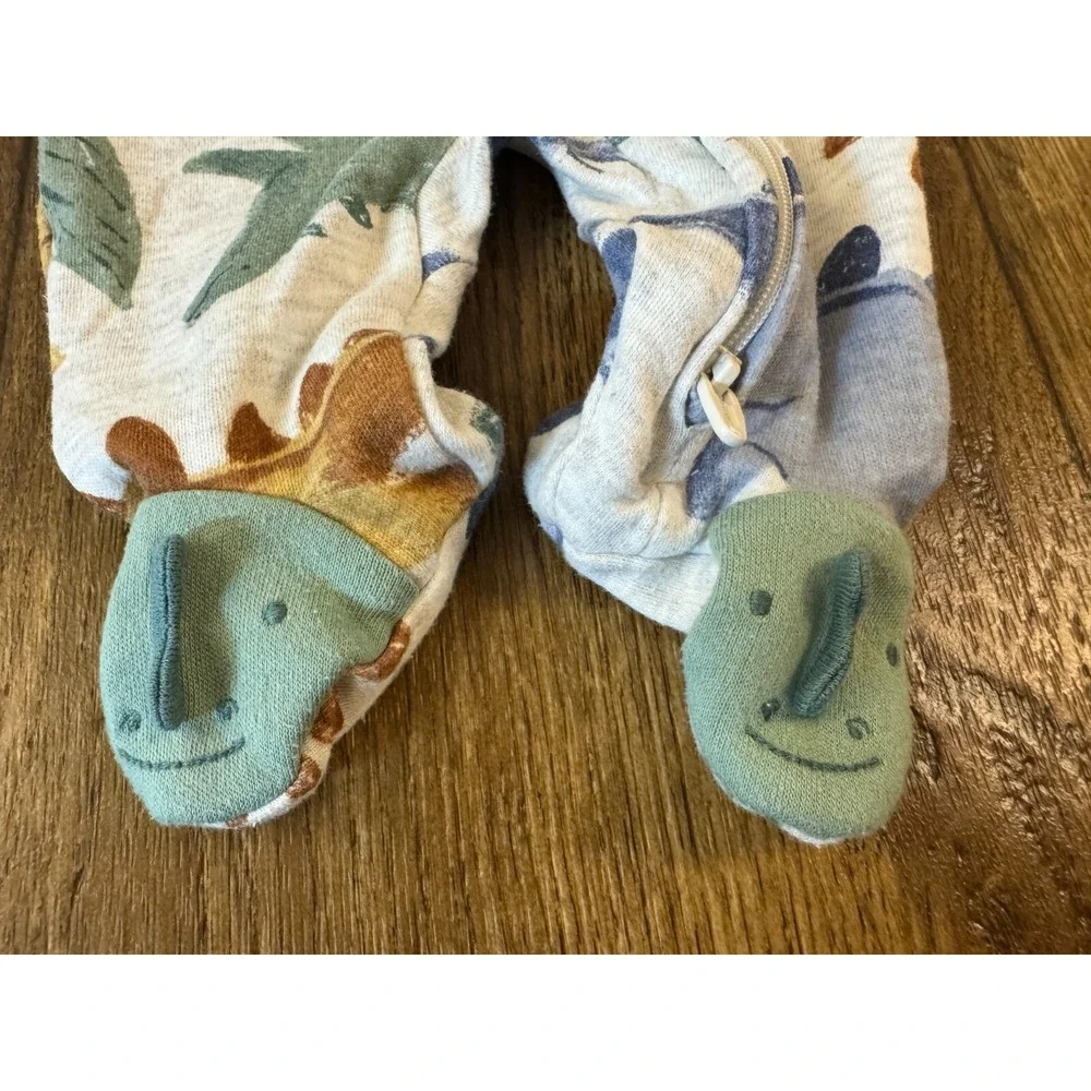 Carters Preemie Baby Boy Sleeper Dinosaur Cute Feet Outfit Zipper Cotton Doll 2